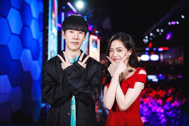 开云-TheShy重返赛场，重要助攻首场状态出色，篮网观众沸腾！-开云