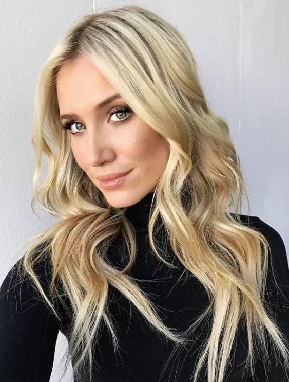 开云在线开户-莎拉波娃重要时刻比赛局势复杂，独行侠带队取胜！再创辉煌时刻-开云在线开户